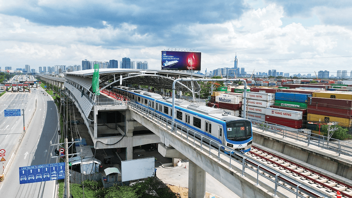TRẢI NGHIỆM TÀU METRO, XE BUÝT SÔNG, LANDMARK 81 main