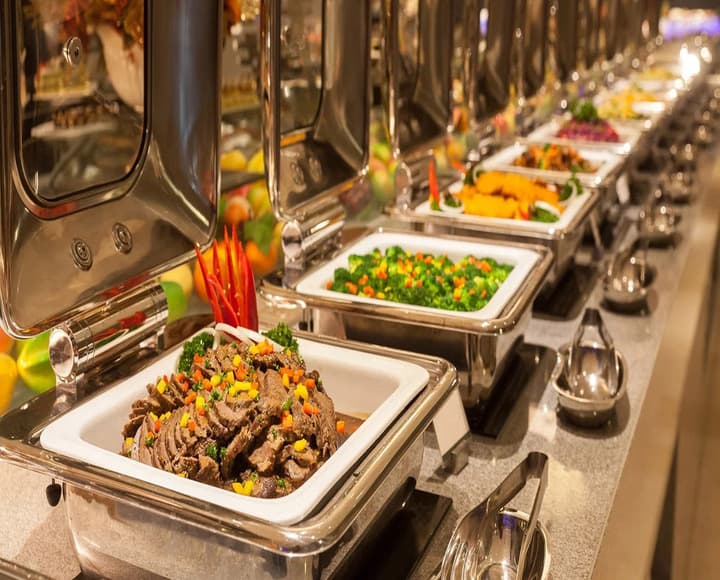 Combo vé vào cổng + Cáp treo + Premium Buffet | VinWonders Nha Trang 1