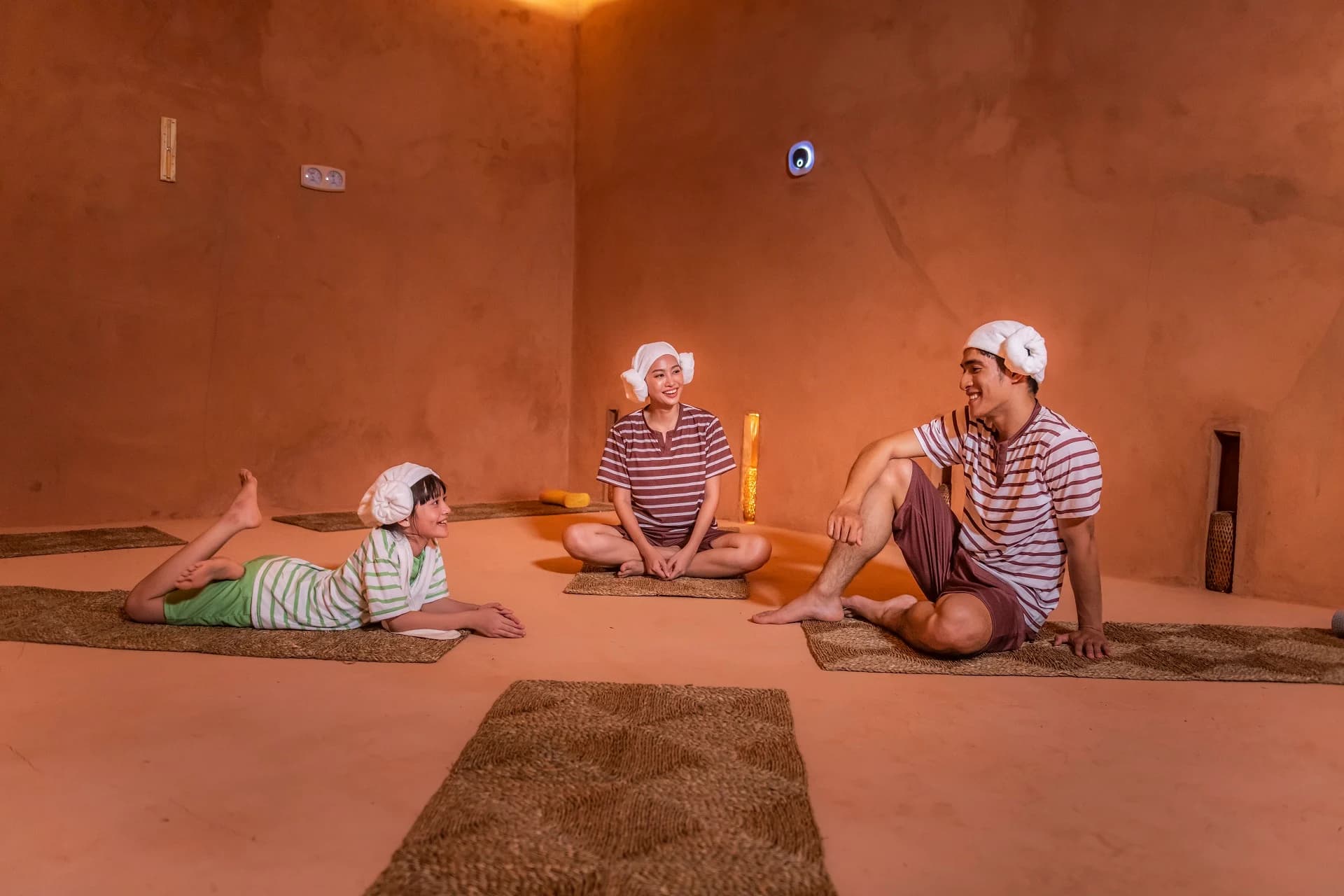 Combo cáp treo + Xông hơi chuẩn Hàn + Tẩy da chết toàn thân | Aquafield main