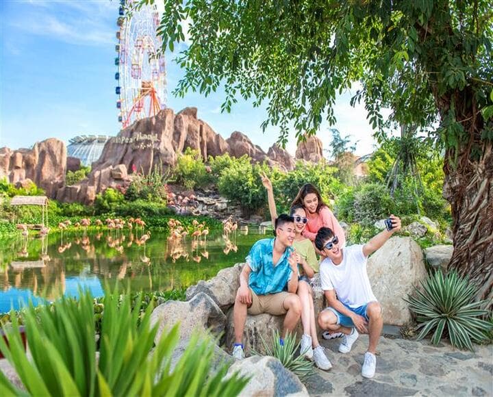 Premium VIP Tour 3,5 giờ có hướng dẫn viên riêng | VinWonders Nha Trang right-2